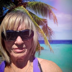 Meet your Posher, Sharon